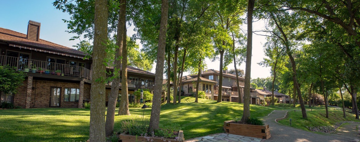 Fox Landing Condominium